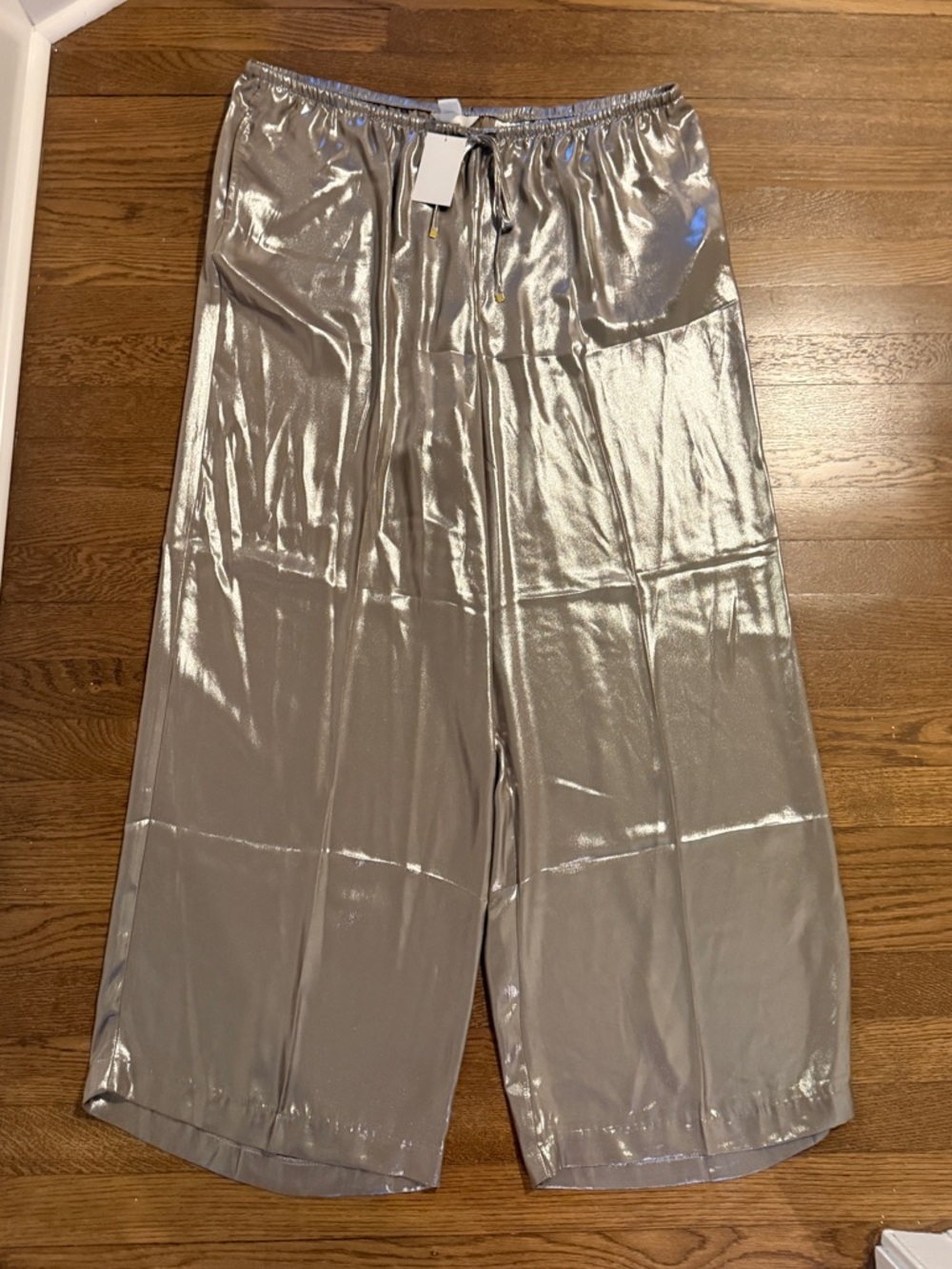 Wide leg silky metallic pants NWT